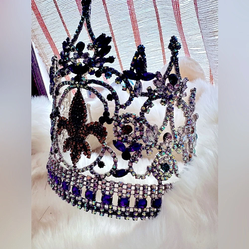 MardiGras flour-de-lyes Beauty Queen Renaissance Crown Every Queen Needs A Crown